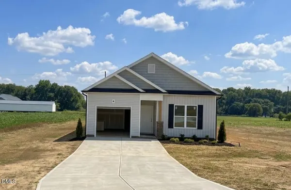 $274,900 | 156 Longfield Court, Dunn, NC 28334