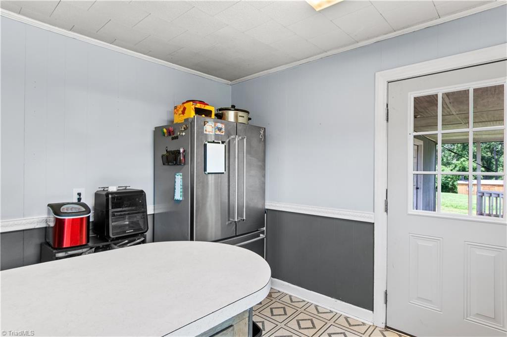 415 Decatur Avenue Elkin, NC 28621 - Photo 16 of 25 Gallery Image 16