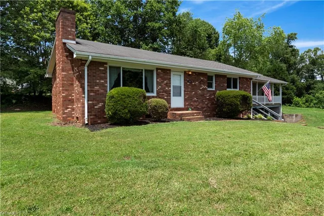 $180,000 | 415 Decatur Avenue, Elkin, NC 28621