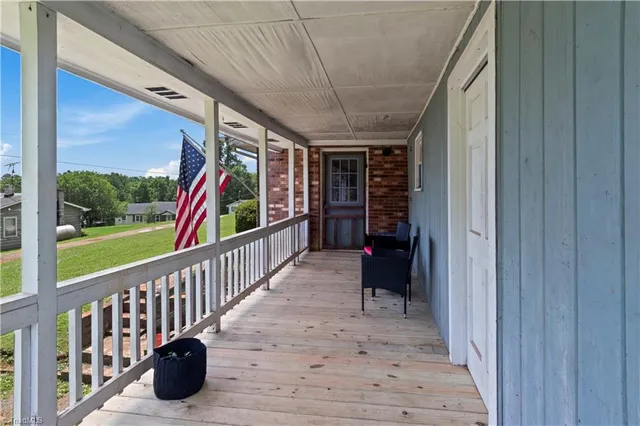 $180,000 | 415 Decatur Avenue, Elkin, NC 28621