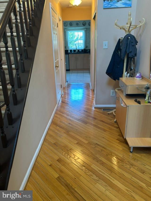 2067 East Wellington Road Newtown, PA 18940 - Photo 4 of 45
