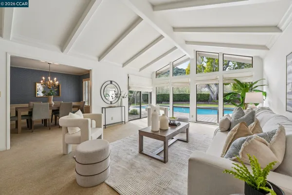 $1,945,000 | 34 Sherwood Court, Moraga, CA 94556
