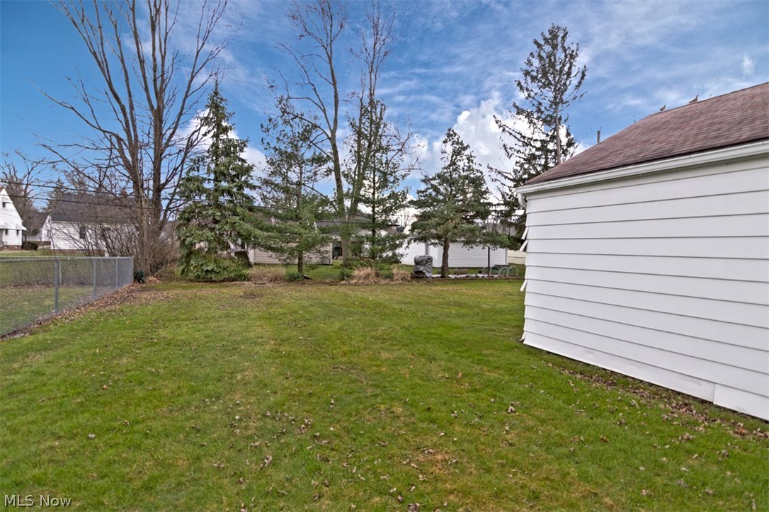 5670 Cherokee Road Cleveland, OH 44124 - Photo 25 of 26