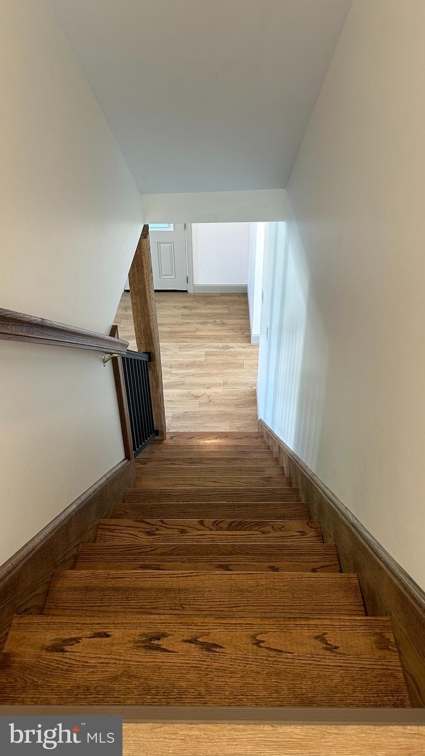 165 Ammon Road Elverson, PA 19520 - Photo 28 of 32 Stairway