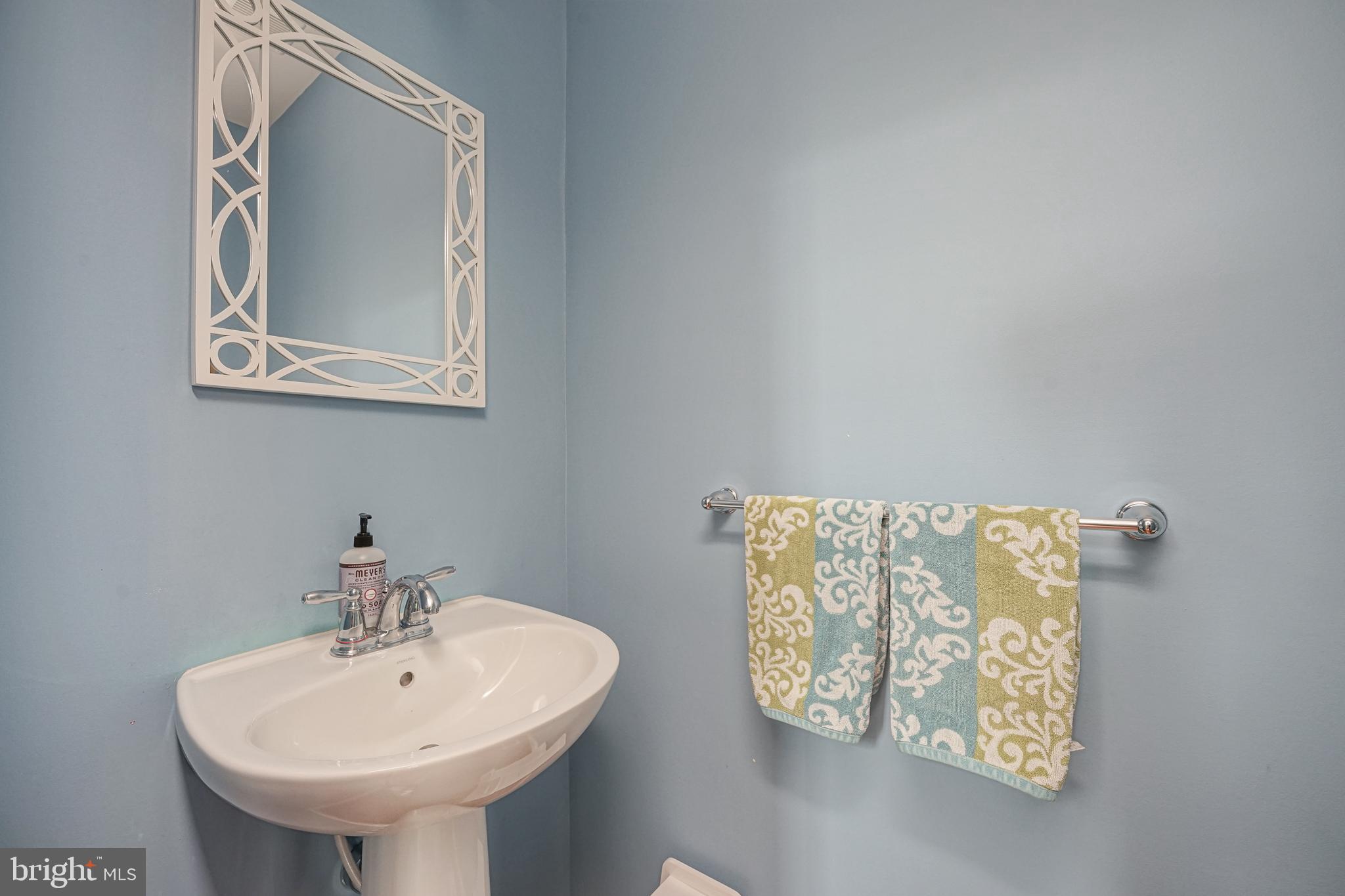 259 Staggerbush Road Williamstown, NJ 08094 - Photo 17 of 38 1st Floor Powder Room