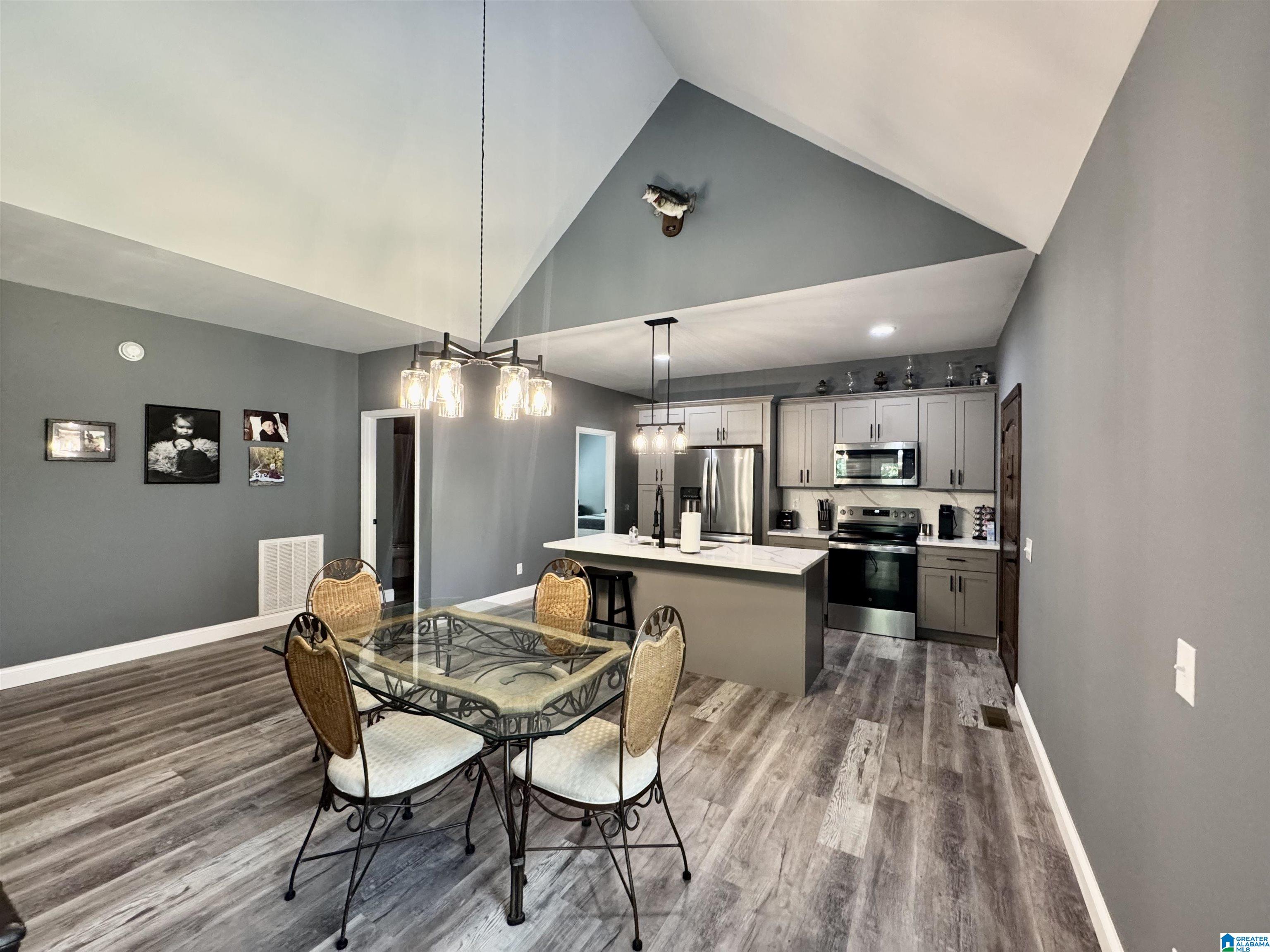 61 Robbins Road Warrior, AL 35180 - Photo 15 of 56