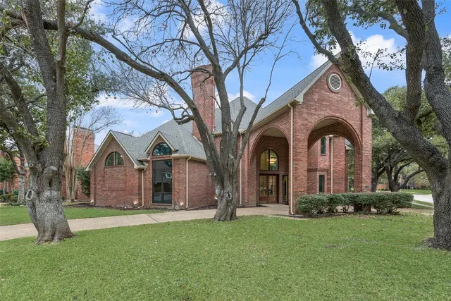 $1,100,000 | 4621 Hallmark Drive, Plano, TX 75024