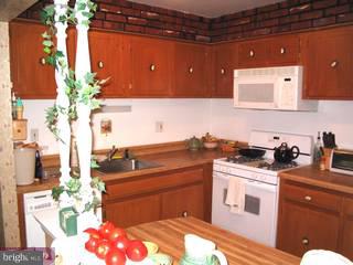 212 Parkview Road Philadelphia, PA 19154 - Photo 3 of 6