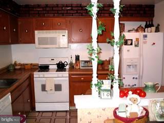 212 Parkview Road Philadelphia, PA 19154 - Photo 4 of 6