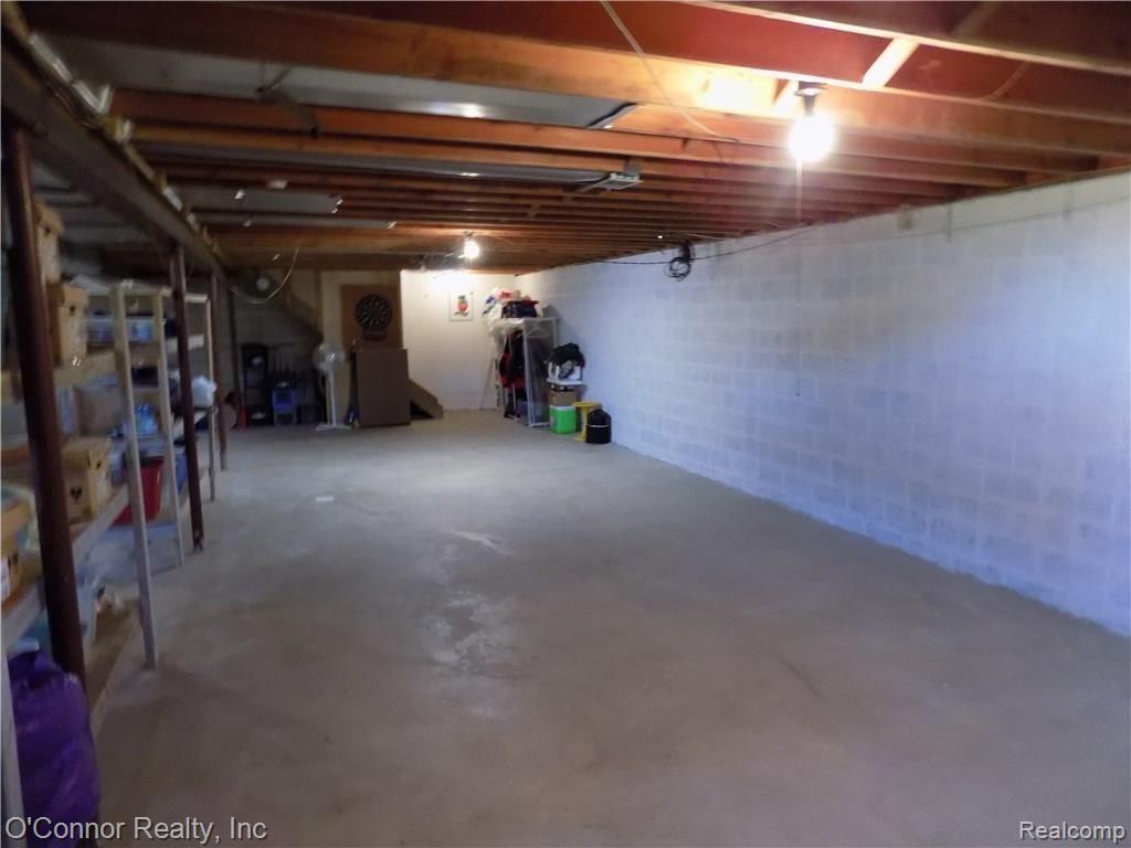 13386 Gilbert Road Memphis, MI 48041 - Photo 18 of 19 DSCN0978.JPG