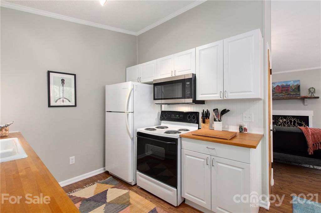 127 Avondale Ridge Road Asheville, NC 28803 - Photo 8 of 21 Gallery Image 8