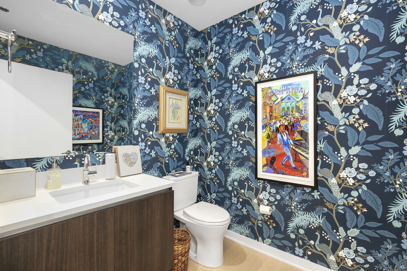 1648 West Division Street, Unit 703 Chicago, IL 60622 - Photo 13 of 41 a bathroom with a toilet sink and mirror