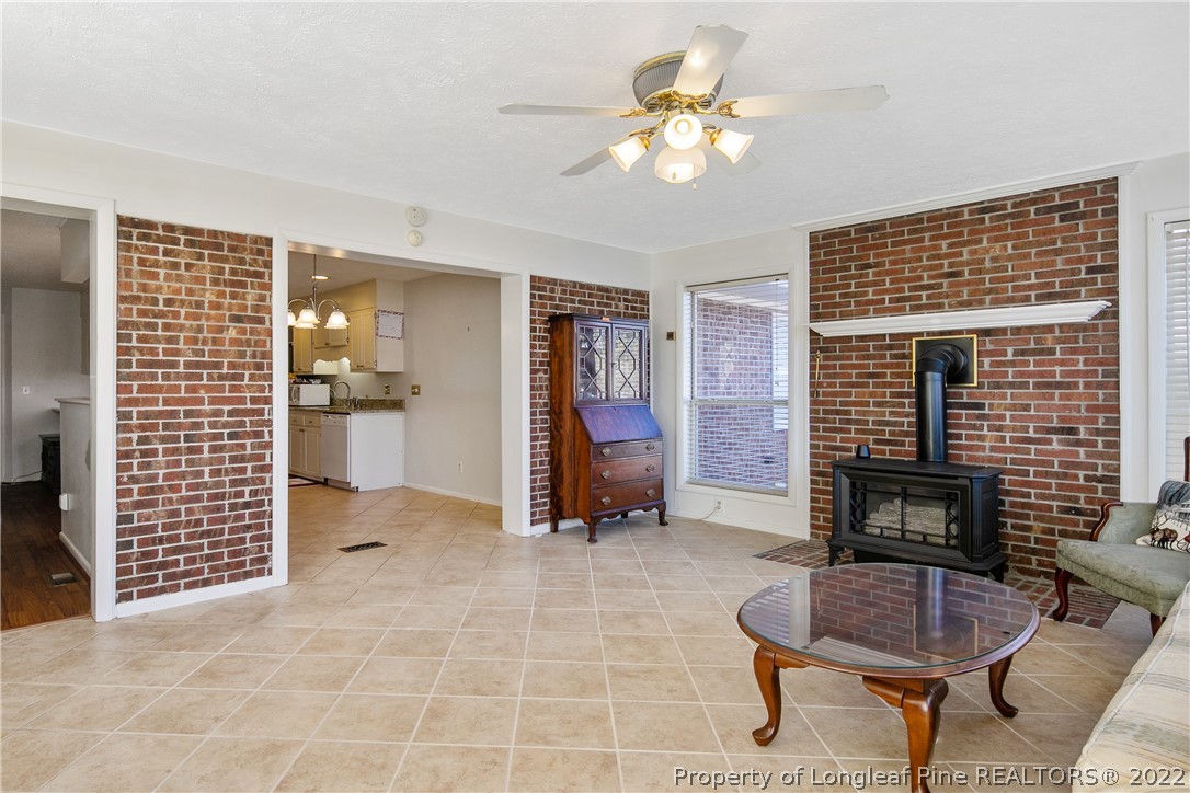 211 Duncan Road Spring Lake, NC 28390 - Photo 24 of 46 a living room with furniture