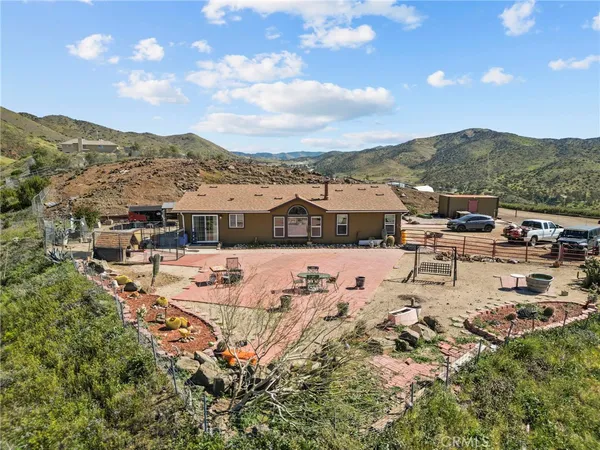 $799,999 | 33330 Palen Road, Agua Dulce, CA 91390