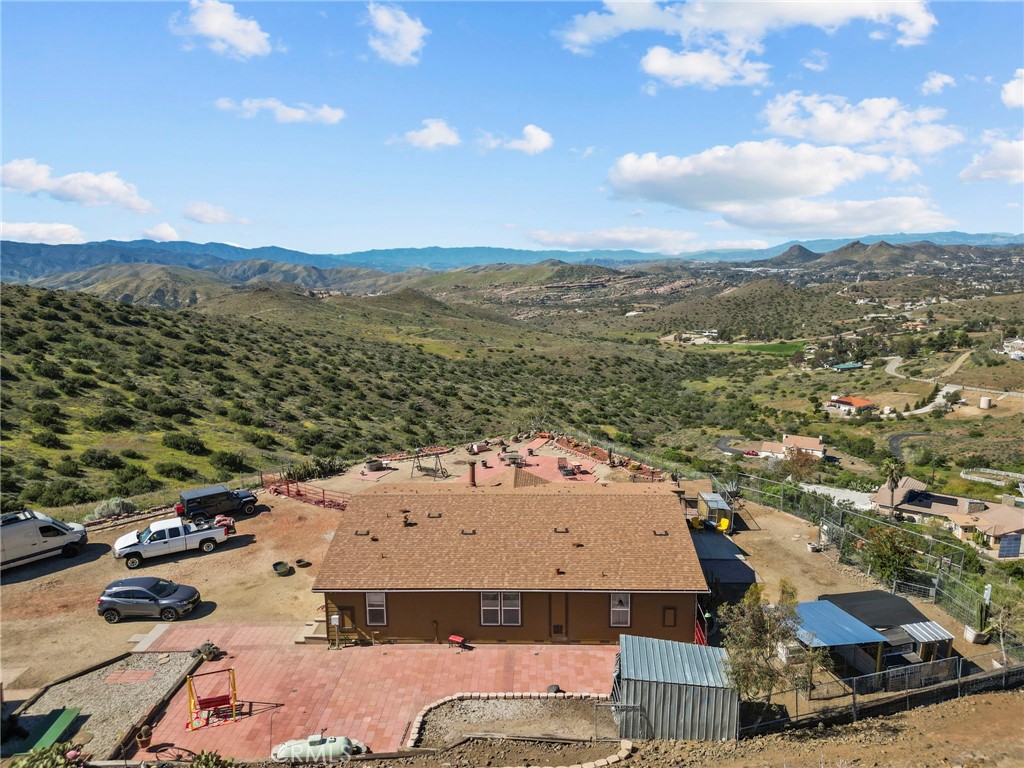 33330 Palen Road Agua Dulce, CA 91390 - Photo 2 of 55