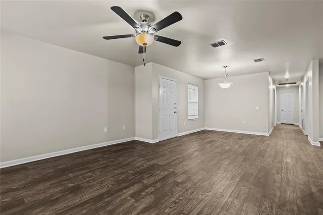 $2,000 | 2723 Parsons Street, Dallas, TX 75215