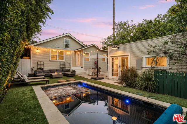 $2,399,000 | 7030 De Longpre Avenue, Los Angeles, CA 90028
