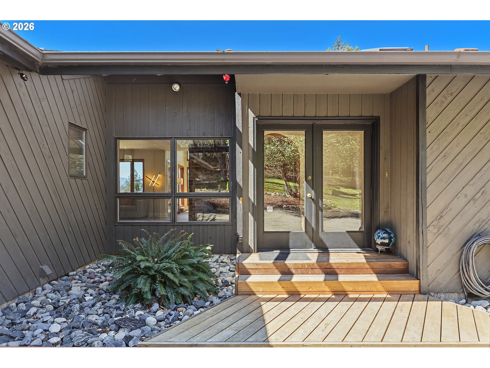 201 Northwest Country Place Road White Salmon, WA 98672 - Photo 5 of 48