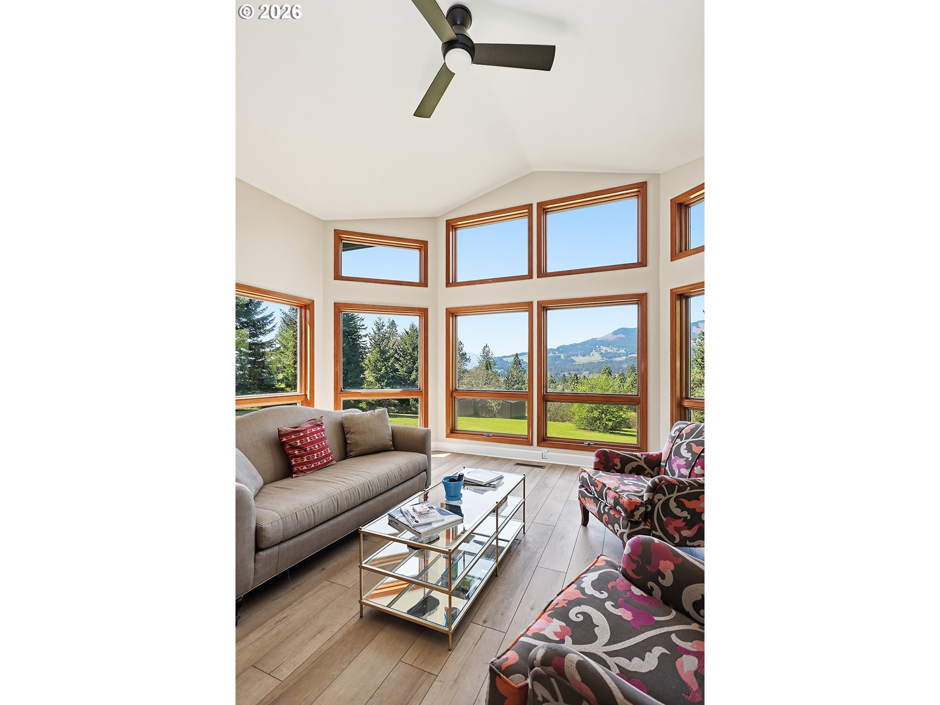 201 Northwest Country Place Road White Salmon, WA 98672 - Photo 10 of 48