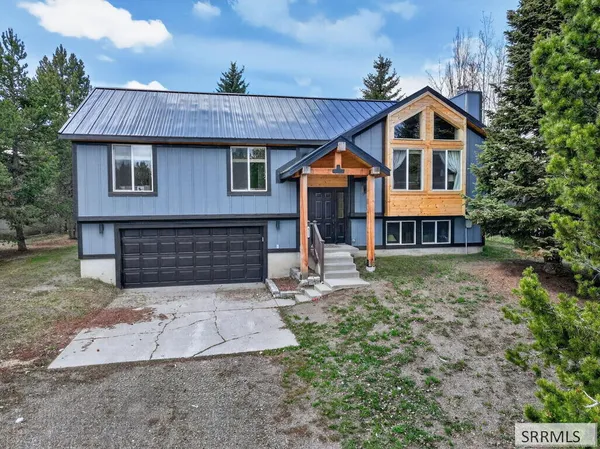 $639,900 | 4222 Grandview Road, Island Park, ID 83429