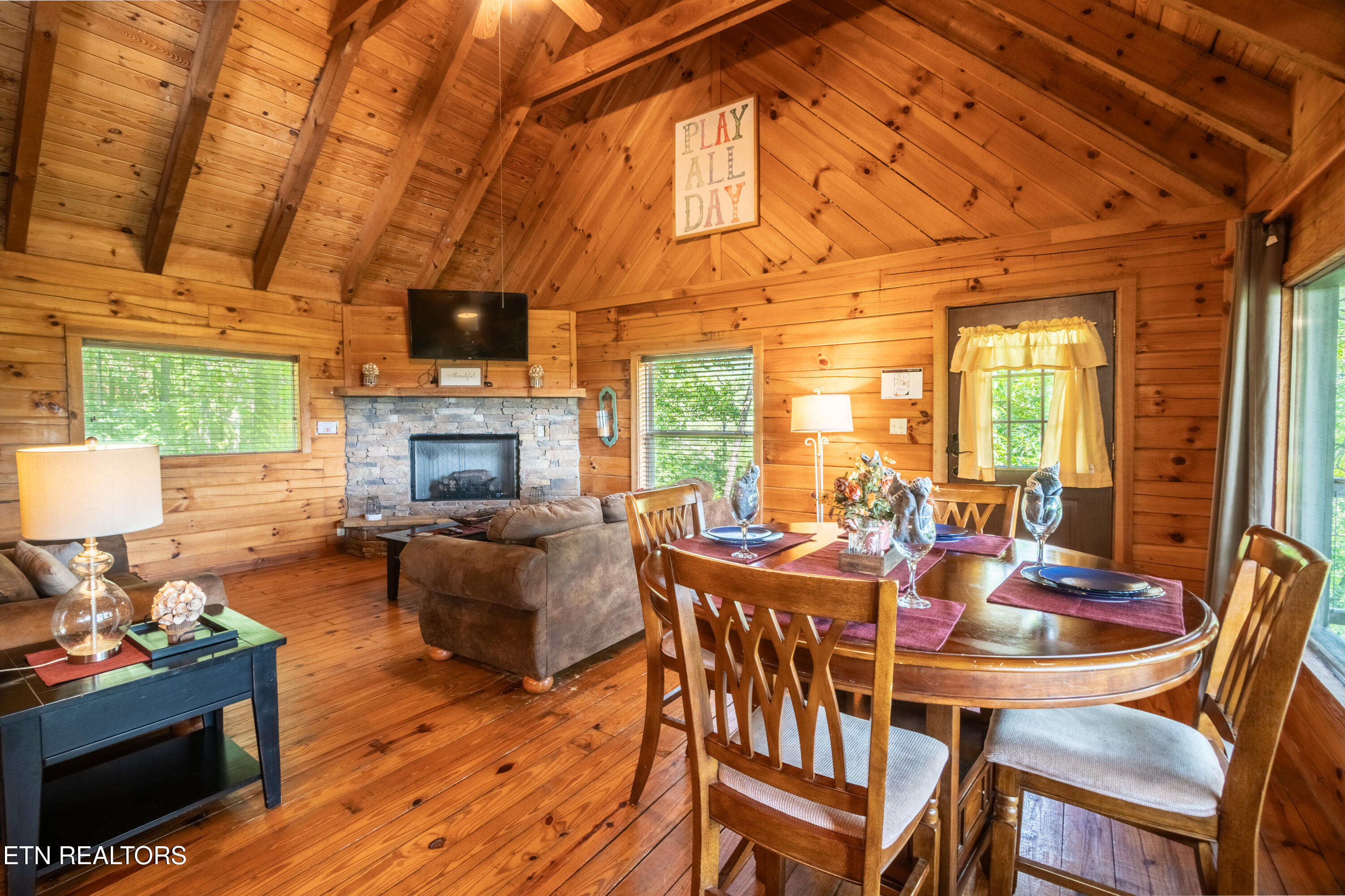 2 R Wears Valley Road Townsend, TN 37882 - Photo 2 of 34 DSC07365-HDR