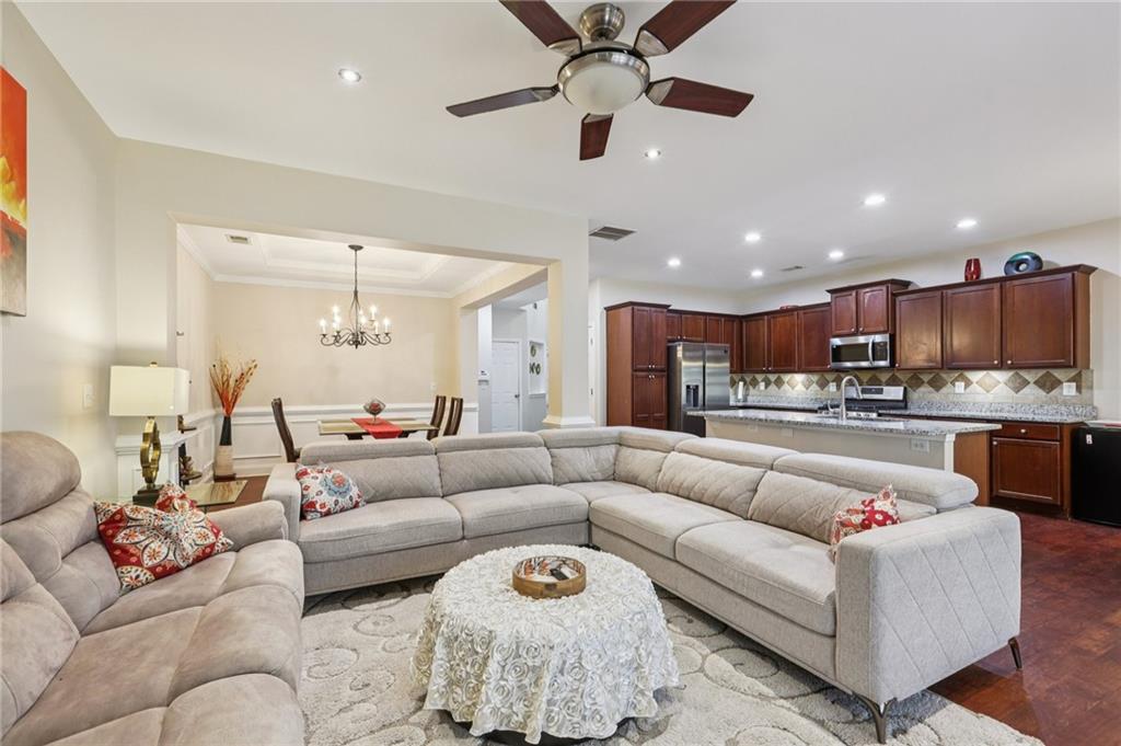 4750 Hastings Terrace Alpharetta, GA 30005 - Photo 3 of 25