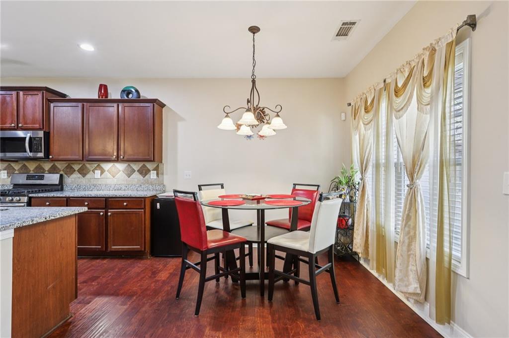 4750 Hastings Terrace Alpharetta, GA 30005 - Photo 8 of 25