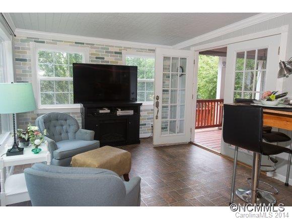 91 Davidson Gap Road Leicester, NC 28748 - Photo 4 of 23 Gallery Image 4