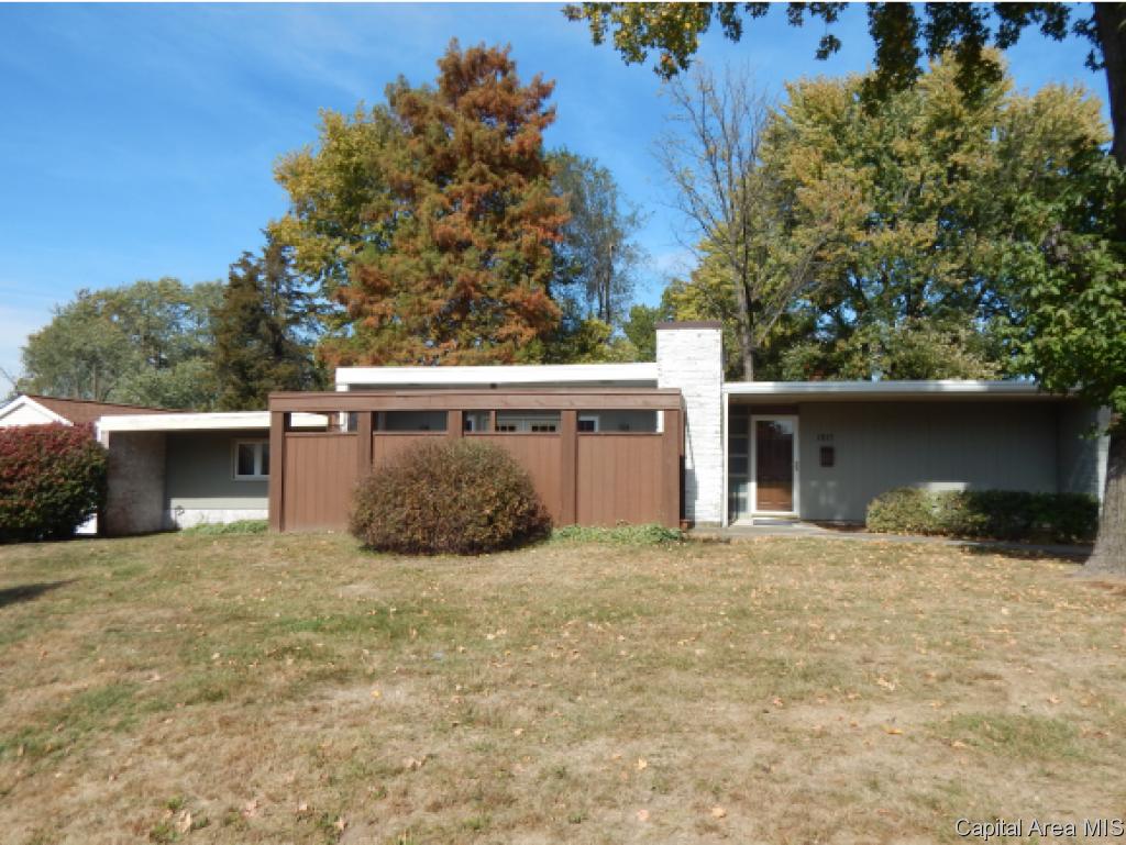 1817 Reed Avenue Springfield, IL 62704 - Photo 1 of 8 Gallery Image 1