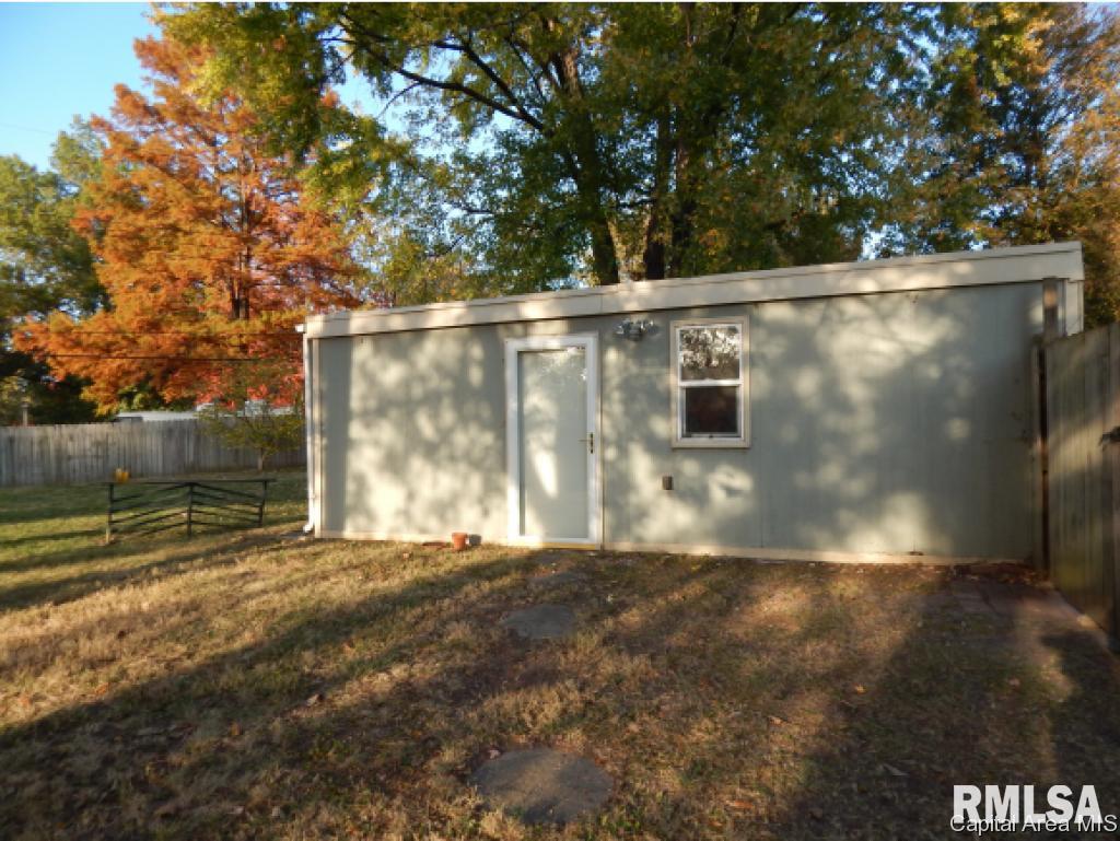 1817 Reed Avenue Springfield, IL 62704 - Photo 4 of 8 Gallery Image 4