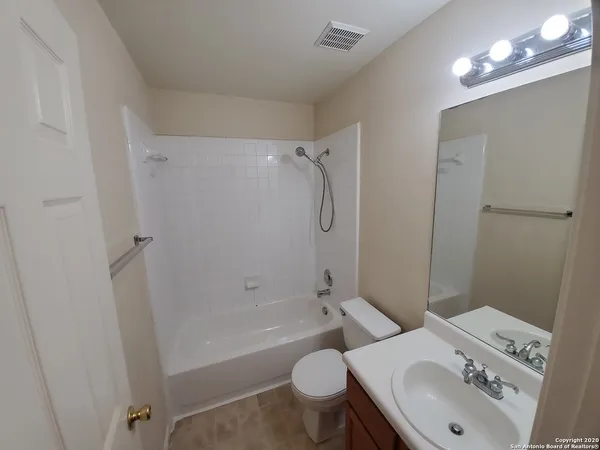 $1,695 | 671 Rattler Bluff, San Antonio, TX 78251