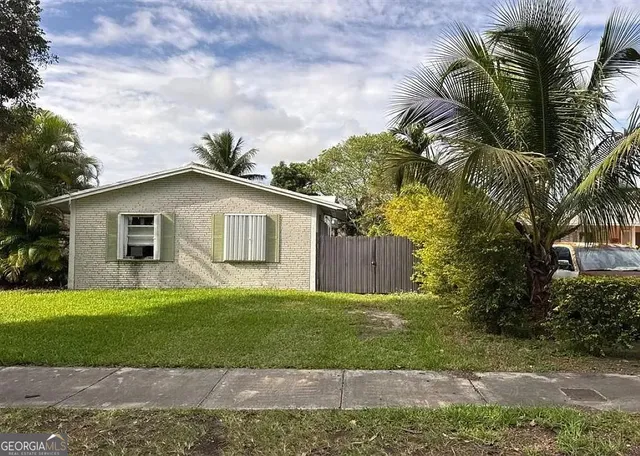 $130,000 | 9515 Tiffany Drive, Miami, FL 33157