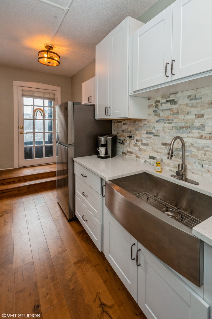 725 West Sheridan Road, Unit 204 Chicago, IL 60613 - Photo 7 of 11