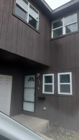 $1,750 | 1908 Moore Avenue, Joliet, IL 60433