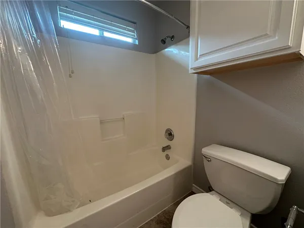 $2,200 | 2000 Westwood Drive, Portland, TX 78374