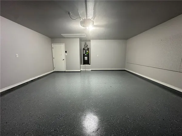 $2,200 | 2000 Westwood Drive, Portland, TX 78374