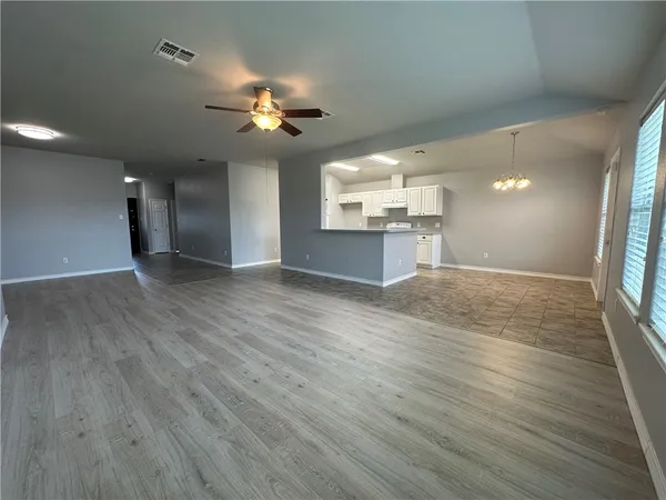 $2,200 | 2000 Westwood Drive, Portland, TX 78374