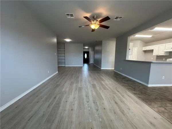 $2,200 | 2000 Westwood Drive, Portland, TX 78374