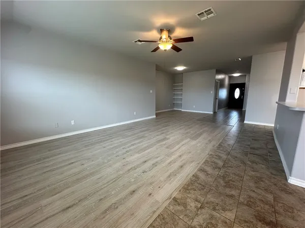 $2,200 | 2000 Westwood Drive, Portland, TX 78374