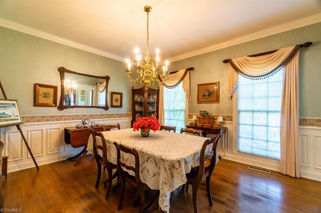 3229 Cross Tree Road Winston-Salem, NC 27106 - Photo 8 of 33