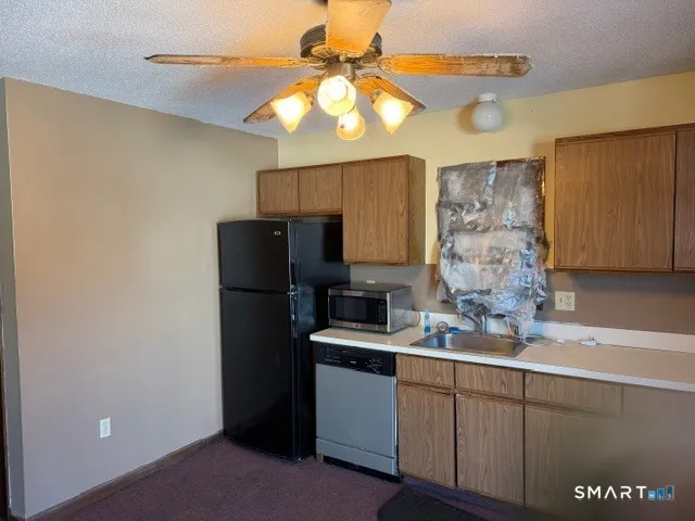 $1,150 | 483 Chestnut Hill Avenue, Waterbury, CT 06704