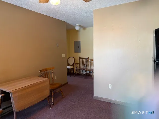 $1,150 | 483 Chestnut Hill Avenue, Waterbury, CT 06704