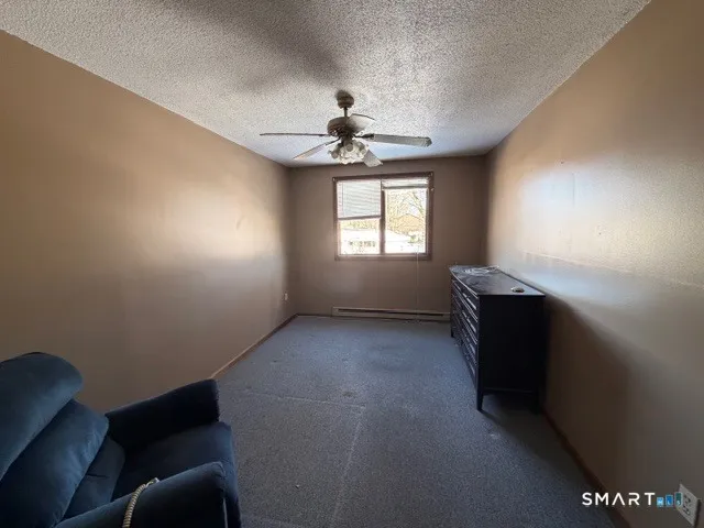 $1,150 | 483 Chestnut Hill Avenue, Waterbury, CT 06704