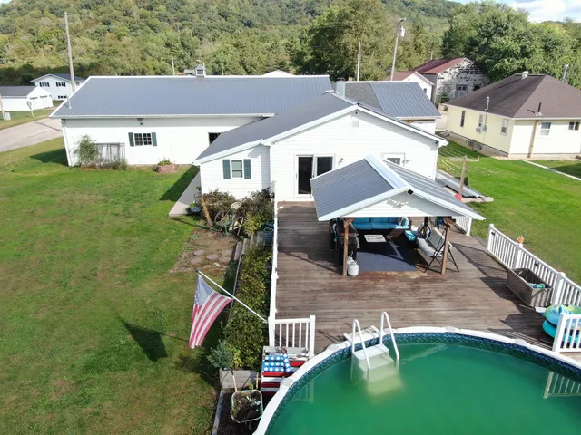 $259,999 | 220 2nd Street, Bell Center, WI 54631