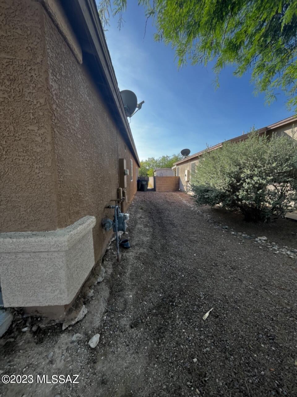 7663 South Meadow Spring Way Tucson, AZ 85747 - Photo 26 of 39