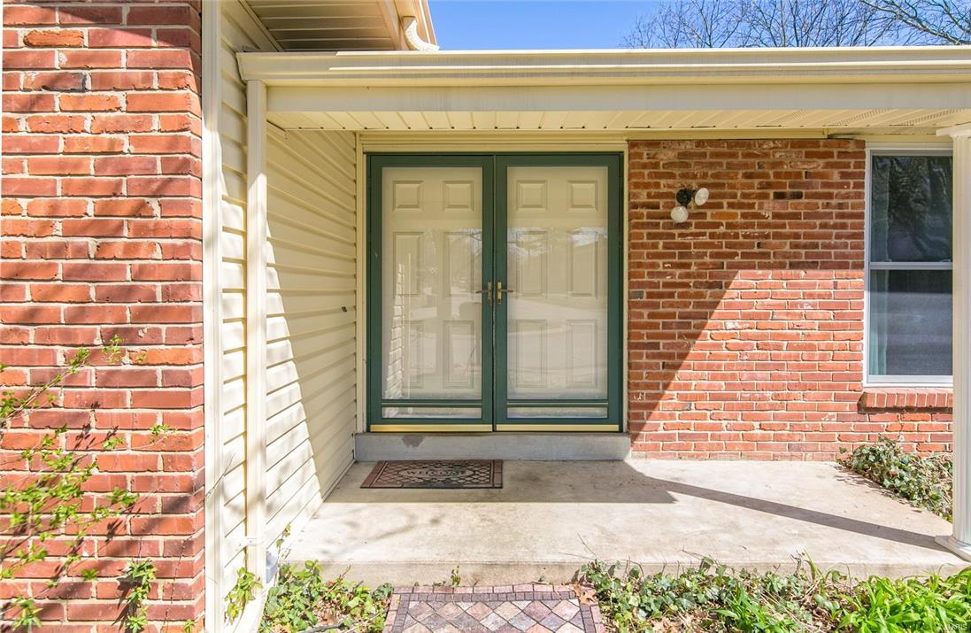 667 Walnut Point Court Ballwin, MO 63021 - Photo 29 of 35