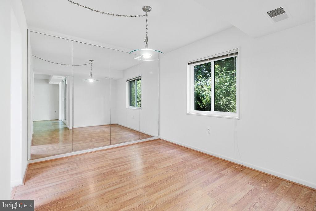 1414 Northgate Square, Unit 14142A Reston, VA 20190 - Photo 8 of 27 Gallery Image 8
