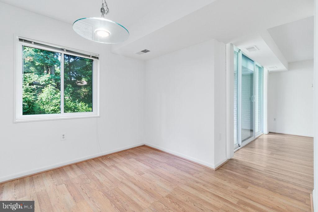 1414 Northgate Square, Unit 14142A Reston, VA 20190 - Photo 10 of 27 Gallery Image 10