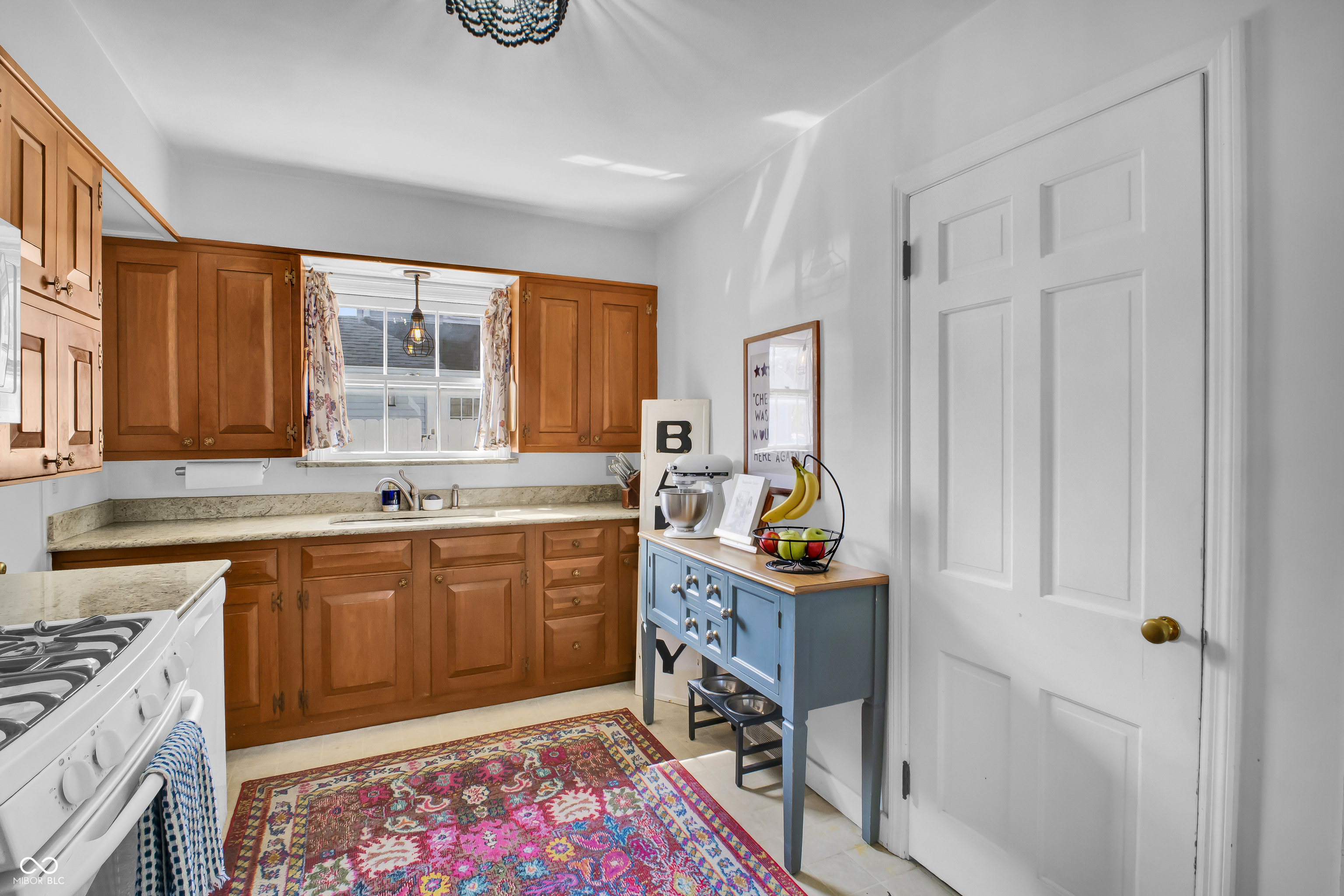 2245 Washington Street Columbus, IN 47201 - Photo 12 of 44