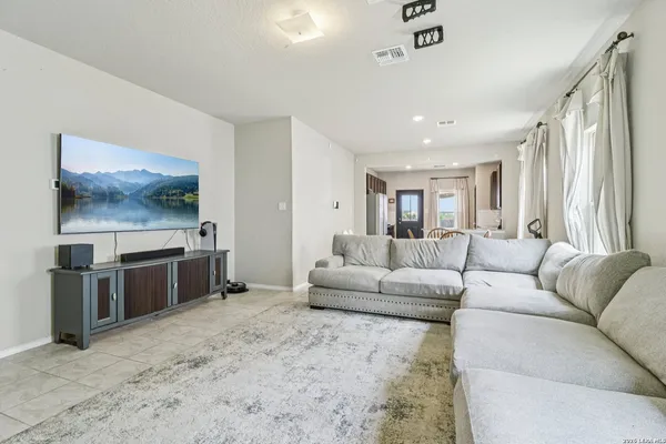 $259,999 | 2505 Dino Drive, Seguin, TX 78155